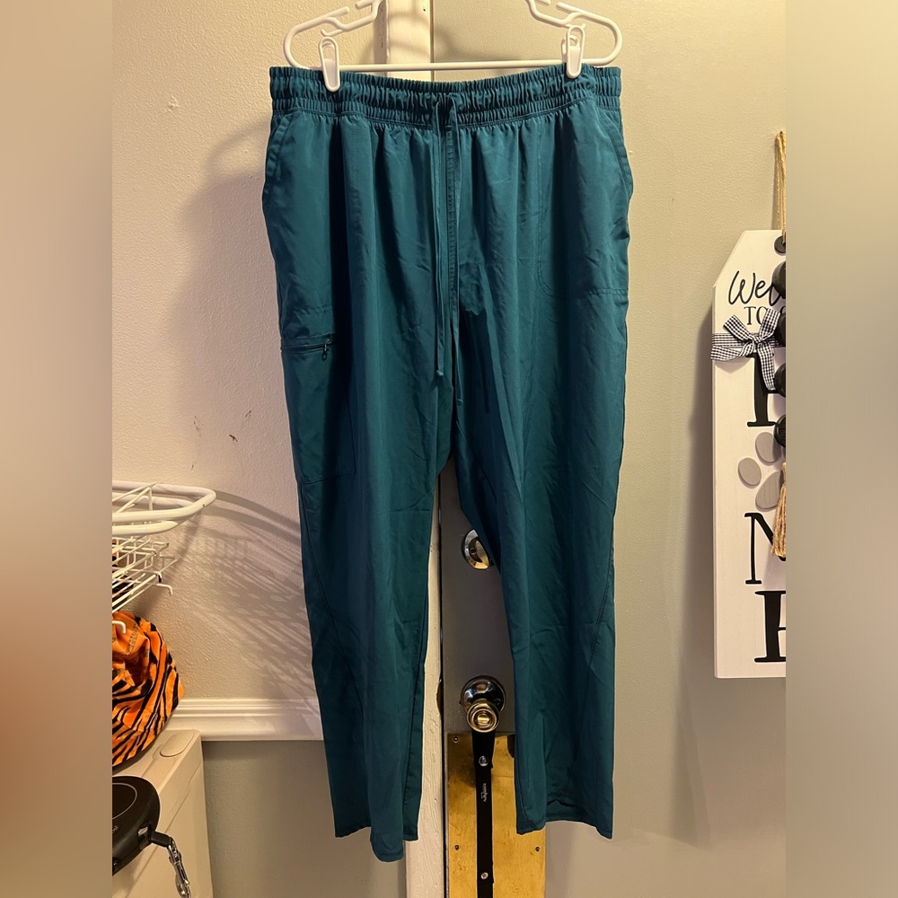 Allura straight leg scrub pants. Caribbean blue color. size 3XL. 12 available